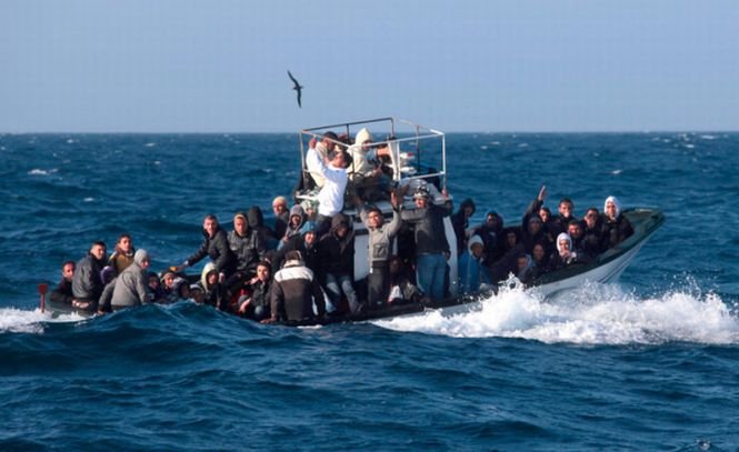 Zeci de imigranţi au murit de hipotermie, după ce au fost găsiţi în apele Mării Mediterane
