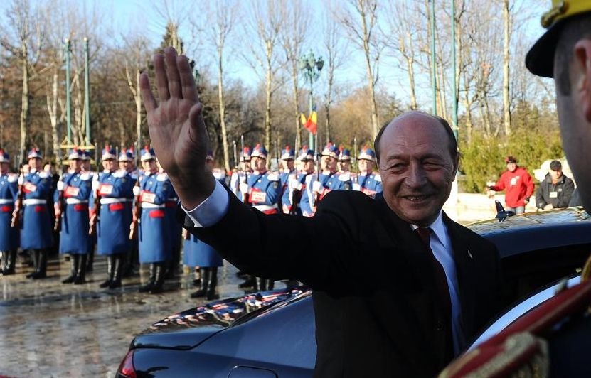 SINTEZA ZILEI. Traian Băsescu, acuzat de înaltă trădare?