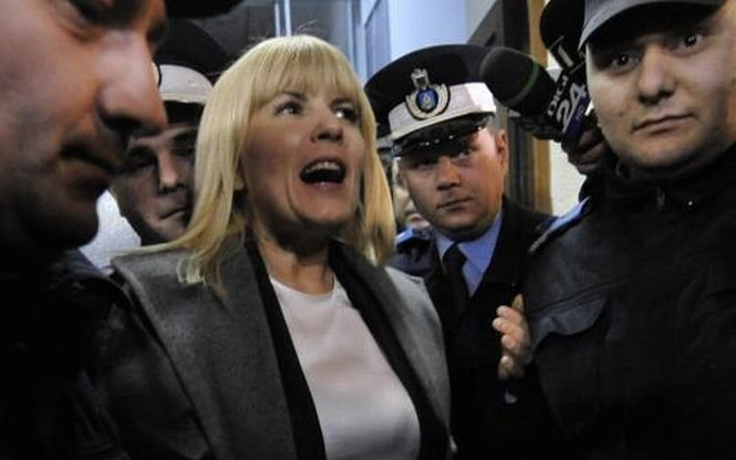 Antena 3 a obţinut referatul de arestare a Elenei Udrea. Şpaga a ajuns şi în conturile PDL