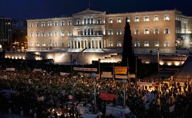 Grecia. &quot;Faliţi, dar liberi!&quot; Demonstraţii de amploare împotriva măsurilor de austeritate