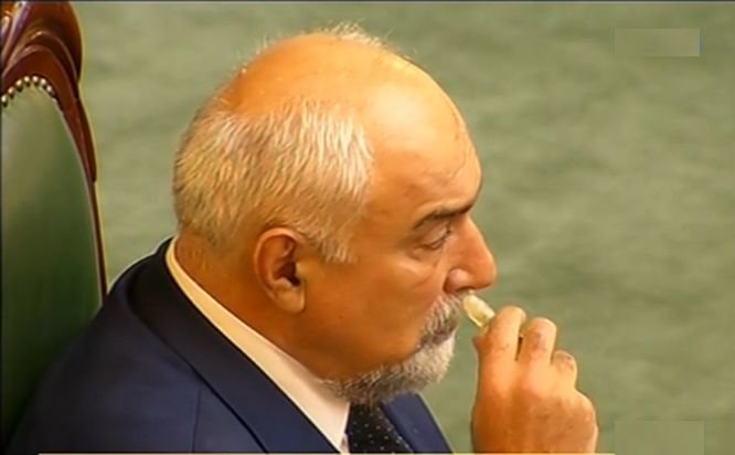 Varujan Vosganian, LACRIMI şi MIR în plenul Senatului