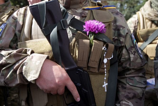 Republicile separatiste Doneţk şi Lugansk au anunţat încetarea focului începând de la miezul nopţii