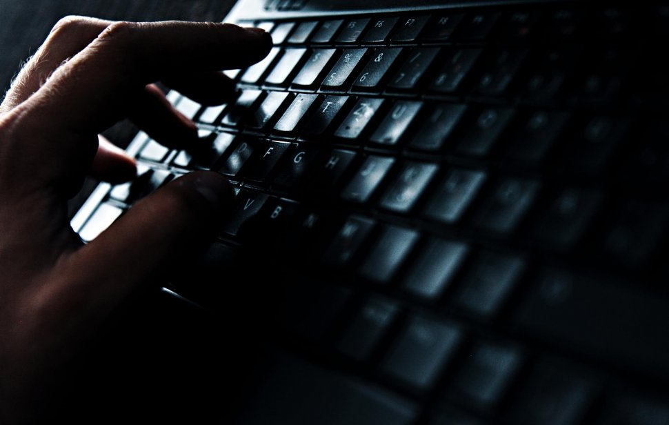 Un grup de hackeri a furat 1 miliard de dolari din conturile mai multor bănci în ultimii doi ani