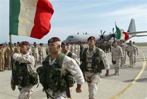 Italia ar putea trimite 5000 de militari pentru a lupta împotriva teroriştilor din Statul Islamic