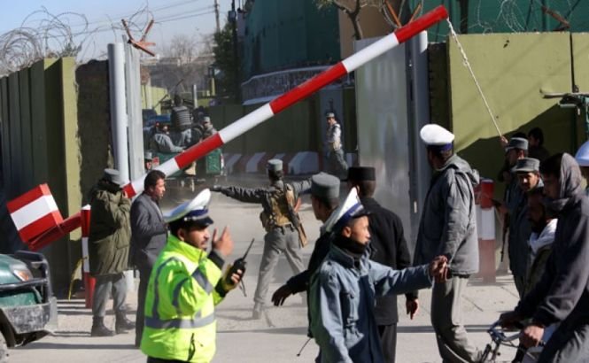 Cel puţin 20 de poliţişti afgani au murit după un atac al teroriştilor talibani 