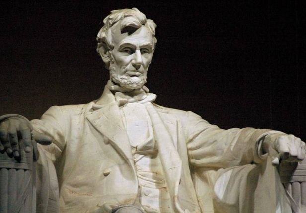 Lincoln, președintele care a schimbat fața Americii
