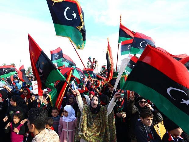 Marea Britanie se opune ridicării embargoului privind armele impus Libiei