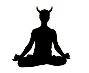 Preot catolic: De la yoga la Satana este doar un pas