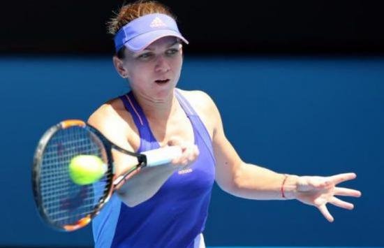 Simona Halep claims two-set win in Dubai Championships final