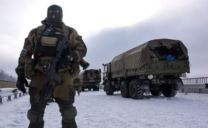 Franţa ameninţă Rusia cu noi sancţiuni dacă separatiştii din Ucraina vor ataca oraşul-port Mariupol