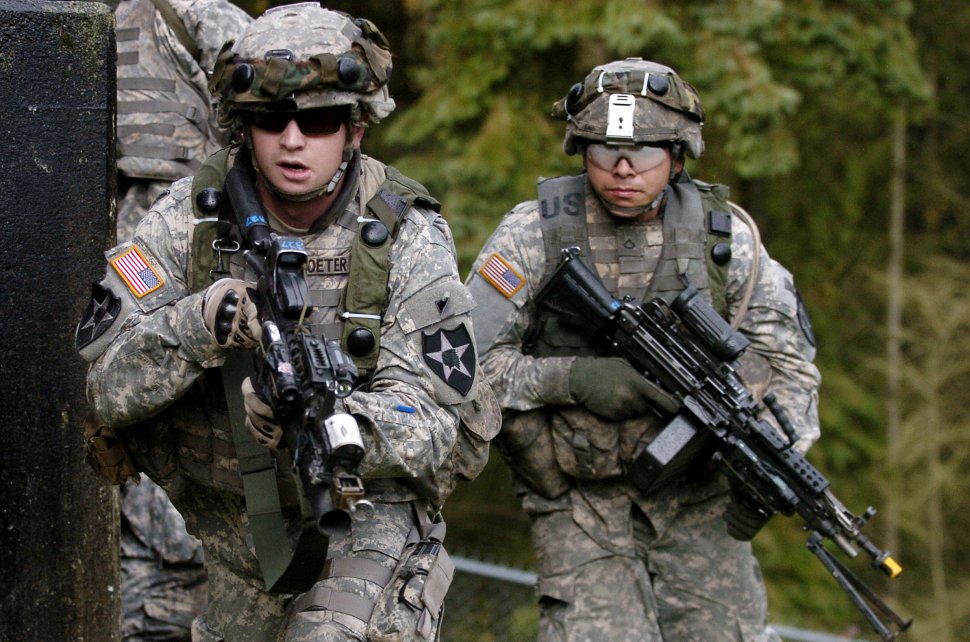 Capacitatea forţelor armate ale SUA, pusă la îndoială de către conservatori. Cum arată în realitate maşinăria de război a americanilor