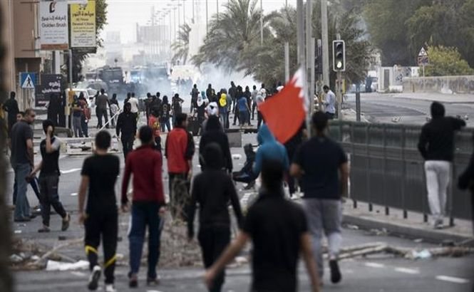 Trei dintre ucigaşii poliţiştilor din Bahrain au fost condamnaţi la moarte