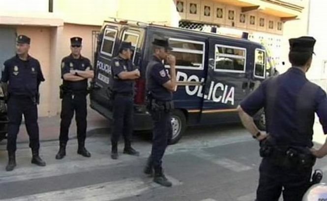 Opt spanioli au fost arestaţi după ce au revenit în ţara natală din estul Ucrainei
