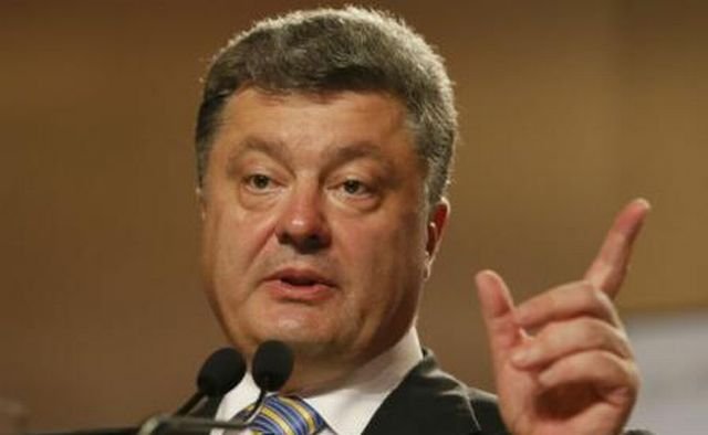 Ucraina: Poroșenko denunță o &quot;atingere gravă a încetării focului&quot; 