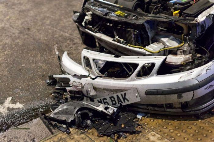 Accidentul petrecut în miez de noapte în care un bolid de JUMĂTATE de MILION de dolar s-a făcut ţăndări. Imaginile, publicate acum pe internet 297591