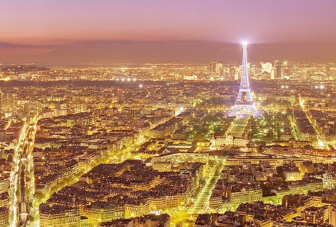 Autorităţile din Paris, în alertă. O dronă a survolat noaptea trecută capitala franceză