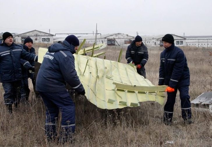 Criminalişti: Zborul MH17, doborât de o rachetă RUSEASCĂ