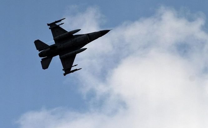 Un avion militar turcesc s-a prăbuşit într-un zbor de antrenament