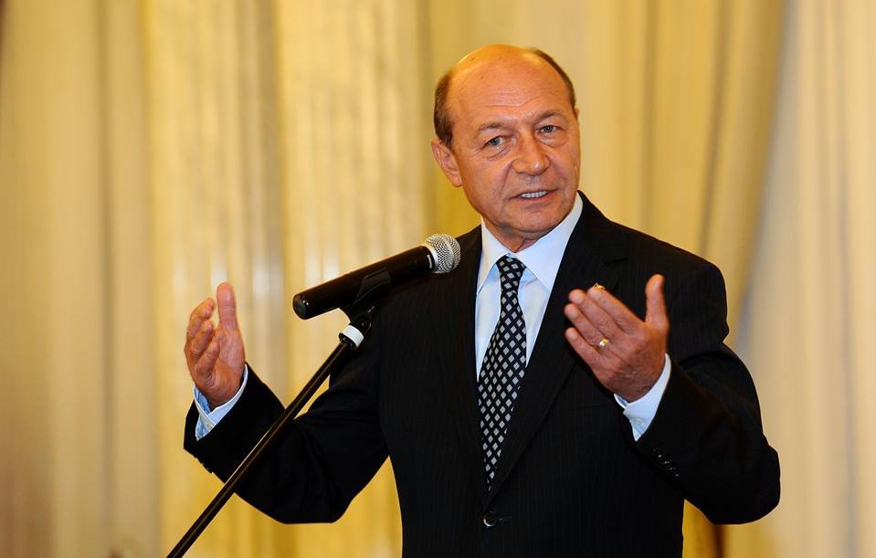 Traian Băsescu se scuză pentru sechestrul de la Nana