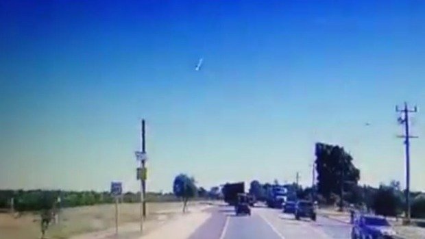 O minge de FOC a străbătut cerul senin al Australiei! &quot;A fost un meteorit destul de mare!&quot; (VIDEO)