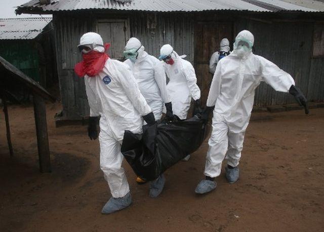 Ebola: A fost depășit pragul de 10.000 de decese 
