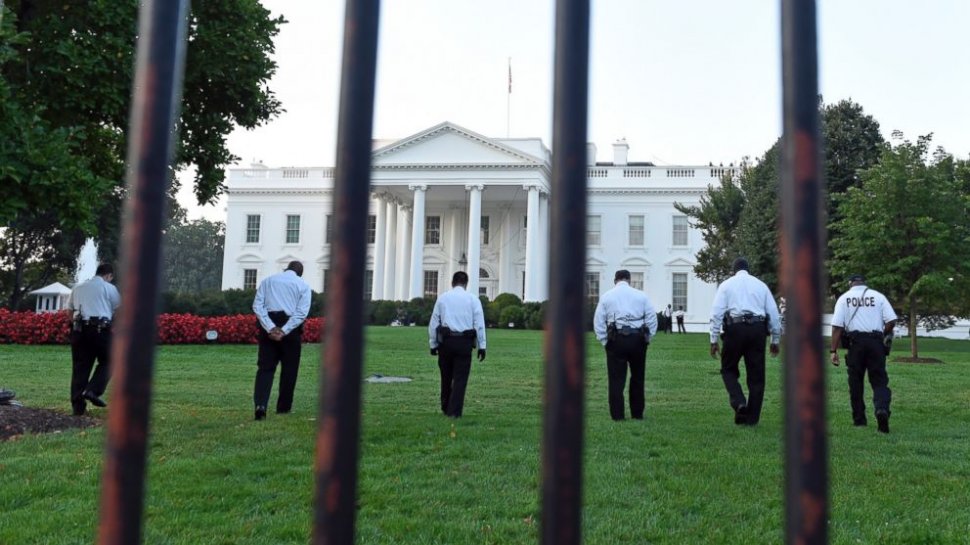 Incident dubios la Casa Albă. Doi agenţi de rang înalt din Secret Service sunt acum anchetaţi