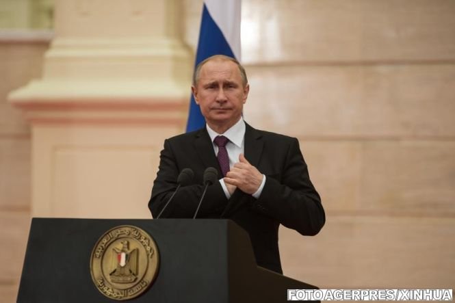 Vladimir Putin: Am transformat Crimeea într-o fortăreaţă