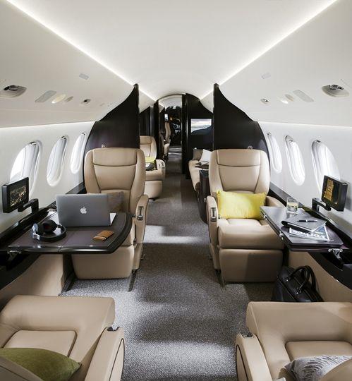 Ce pregăteşte Vladimir Putin, în timp ce ruşii de rând mor de foame. "Are în dotare peste 58 de aeronave" 299524