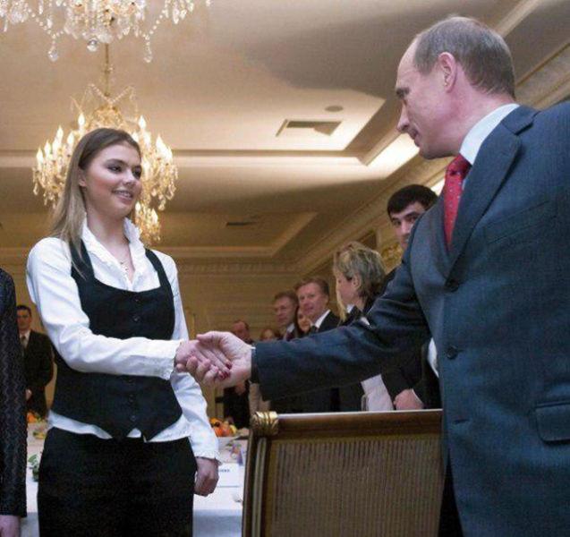 Ea este femeia care l-a înnebunit pe Vladimir Putin. Detalii din viaţa Alinei Kabaeva 299716