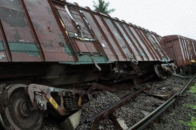 Cel puţin 30 de morţi şi aproximativ 50 de răniţi în urma deraierii unui tren în nordul Indiei
