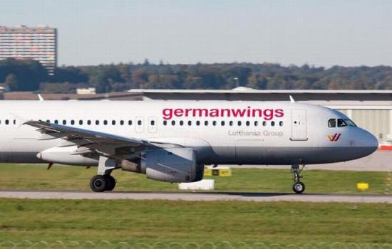 Avionul Germanwings prăbuşit în Franţa avea o vechime de 25 de ani