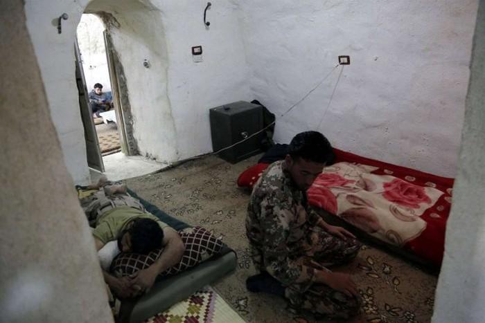 Ce au găsit în momentul în care au intrat în această PEŞTERĂ: "Părea IREAL tot ce vedeam" 300690