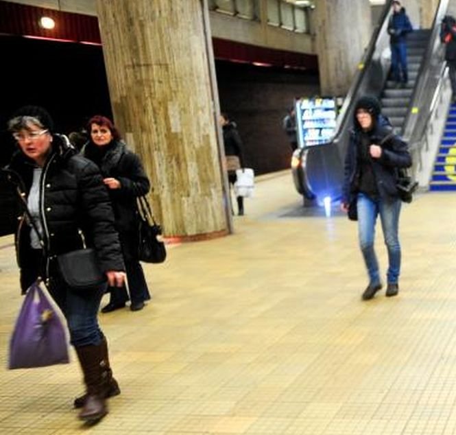 Metrorex creşte sâmbătă tarifele la metrou. Care vor fi noile preţuri la cartele, după scumpirile anunţate