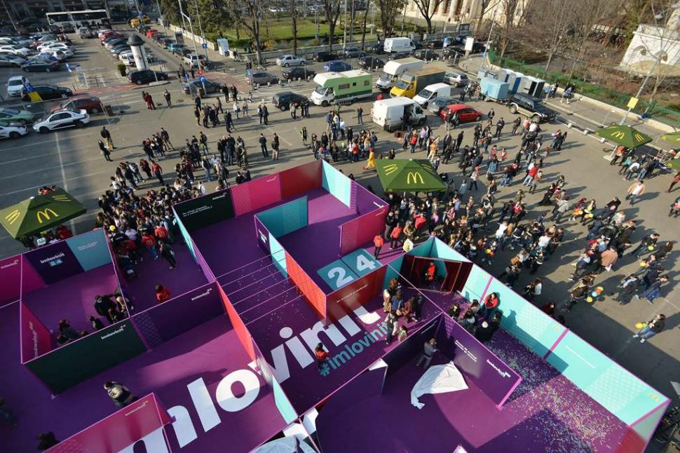 (P) McDonald’s România transformă Piața George Enescu într-un labirint de zâmbete 300867