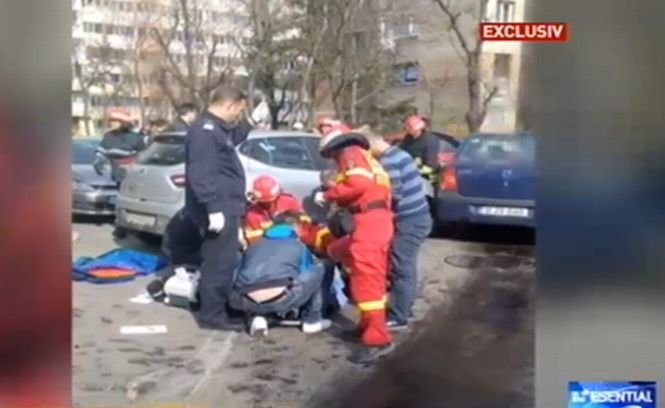 Accident grav în Bucureşti. Şase oameni, spulberaţi pe trotuar. Două dintre victime, în stare gravă