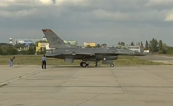 12 avioane de LUPTĂ US Air Force au fost aduse în România
