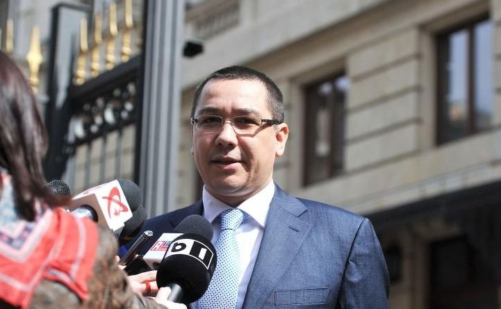 Victor Ponta şi Mugur Isărescu discută despre reducerea TVA