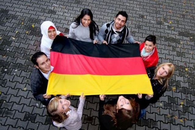 Germania se confruntă cu probleme: Imigrația ilegală, alături de amenințarea terorismului islamist, cea mai mare provocare 