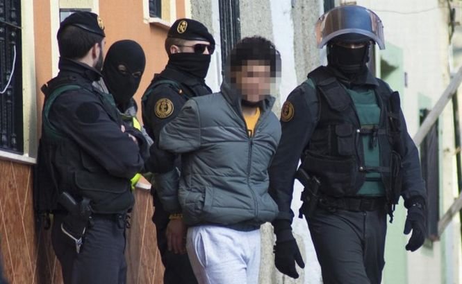 Spania.10 suspecţi de terorism au fost arestaţi în Catalonia