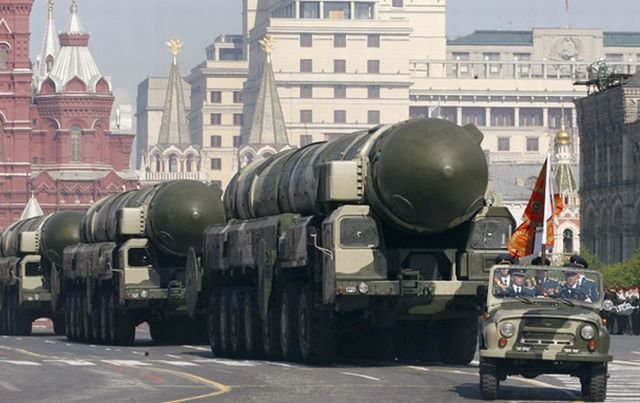 Rusia poate livra rapid Iranului sistemul de rachete de tip S-300, &quot;în schimbul petrolului&quot;