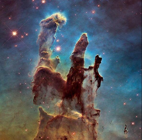 &quot;A schimbat felul în care omenirea priveşte Universul&quot;. Telescopul Hubble împlineşte 25 de ani 303907