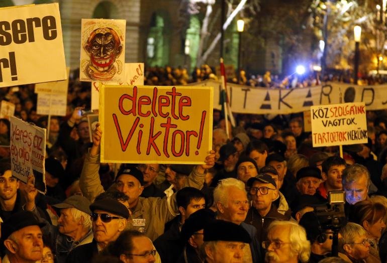 Proteste de amploare în Ungaria împotriva corupţiei Guvernului Orban: &quot;A eşuat nu doar moral, ci şi politic&quot;