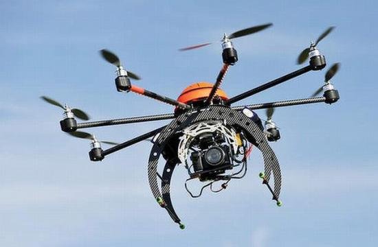 Marina militară a SUA reușește în premieră realimentarea în zbor a unei drone