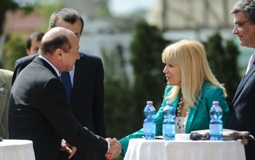 Sinteza zilei: Autodenunţurile cuplului Băsescu - Udrea