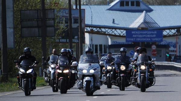 Polonia INTERZICE accesul a 10 motociclişti pro-ruşi în ţară