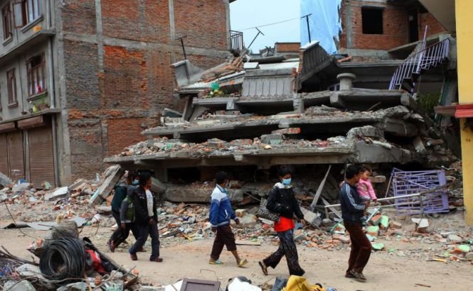 &quot;Nicio şansă de a mai găsi supravieţuitori&quot;, după cutremurul din Nepal. Ultimul bilanţ: peste 6.600 de morţi şi 14.000 de răniţi