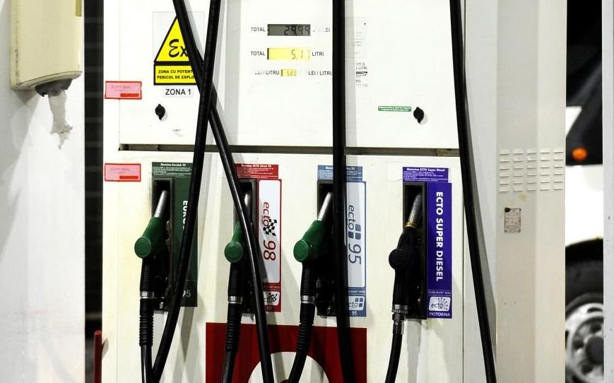 Preţurile carburanţilor, majorate în întreaga UE. Românii plătesc cel mai mult pentru un litru de benzină