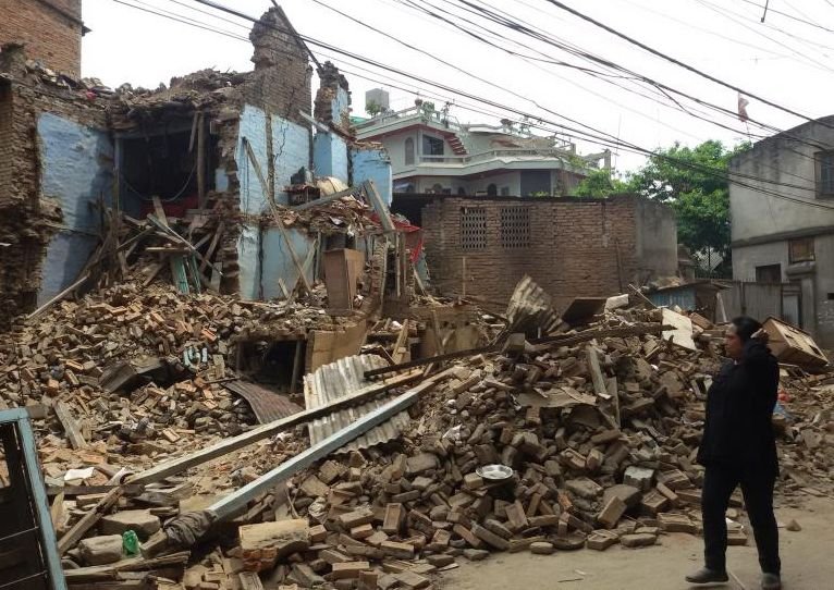 Expert: Cutremurul din Nepal a avut de 700 de ori puterea bombei de la Hiroshima