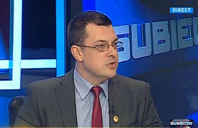 Deputatul Ovidiu Raeţchi, la Subiectiv: Cred că prioritatea domnului Băsescu este să se salveze pe el