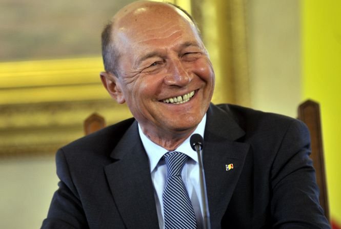 Băsescu stă prost cu memoria: Acum îl apără pe Mazăre